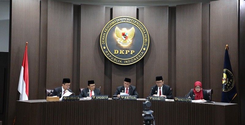 DKPP Beri Sanksi Peringatan Keras Ketua dan Anggota Bawaslu RI 