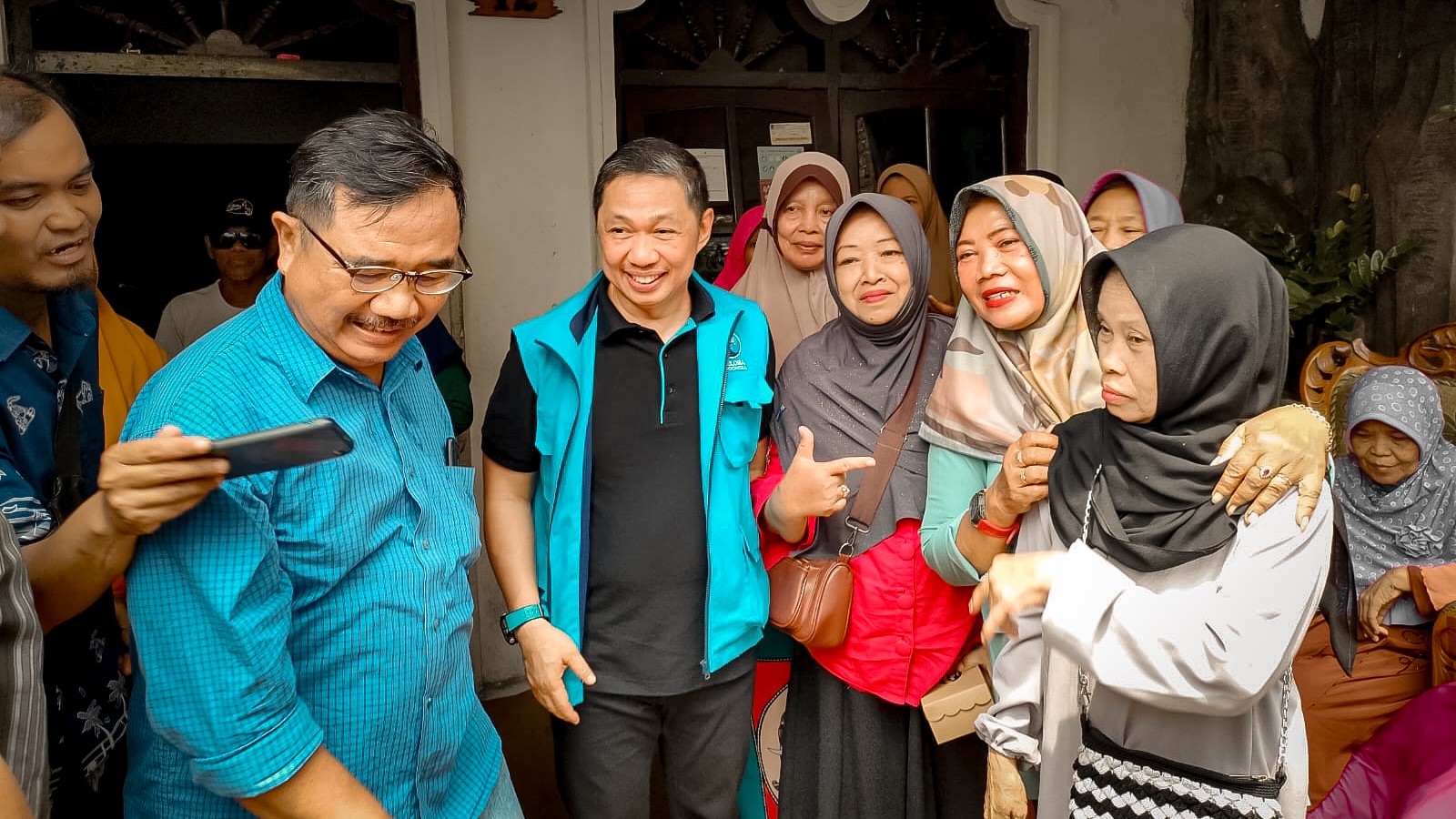 Gelorakan GEN 170, Ketum Gelora Anis Matta Blusukan Sambangi Bumil di Sidoarjo