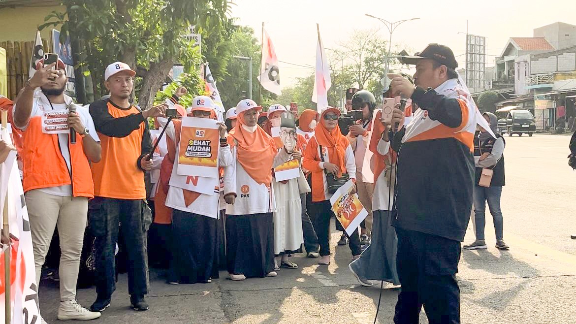 Gelar Flashmob Atraktif, PKS Surabaya Sosialisasikan Gagasan Dengan Kampanye Kreatif