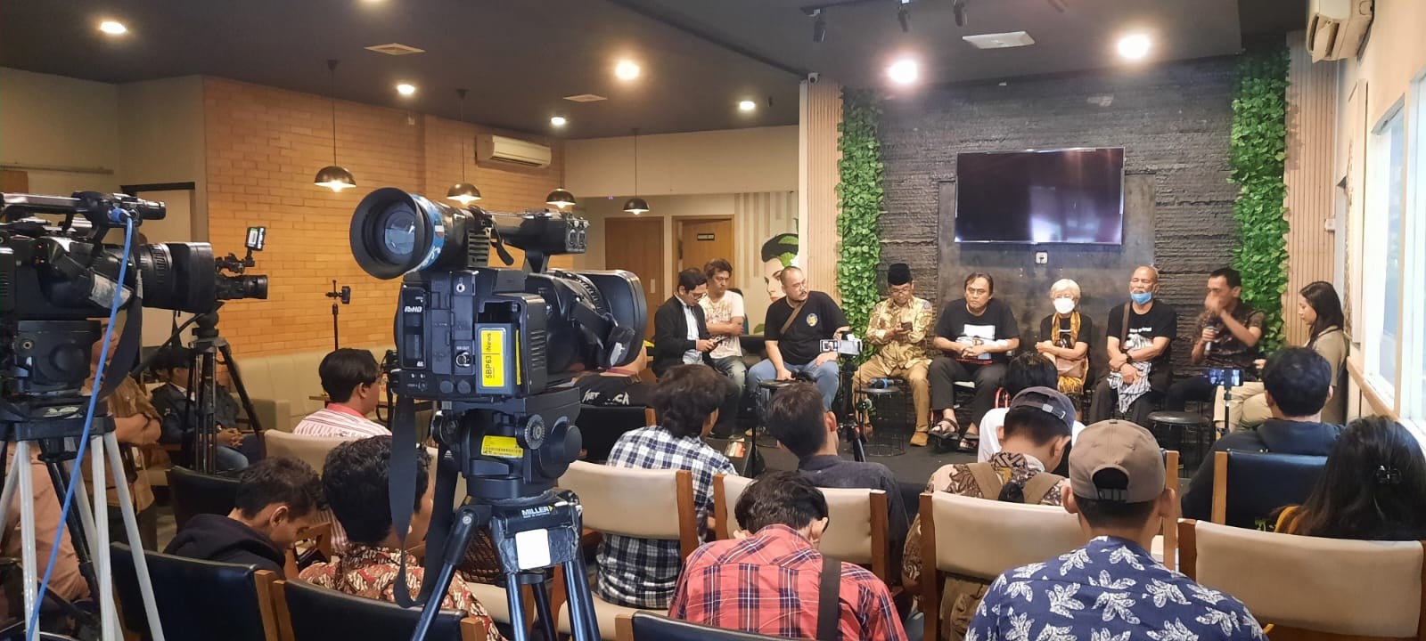 Klaim Prabowo Bersih dari Pelanggaran HAM, Itu Menyesatkan!
