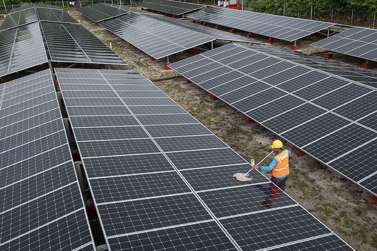 DPR Saran PLN Pertimbangkan Usul Capres Anies Soal PLTS