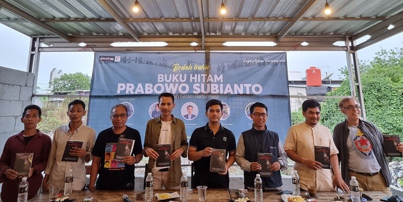 Bedah 'Buku Hitam Prabowo' di Surabaya, Aktivis Komit Tolak Pelaku Pelanggar HAM Berat
