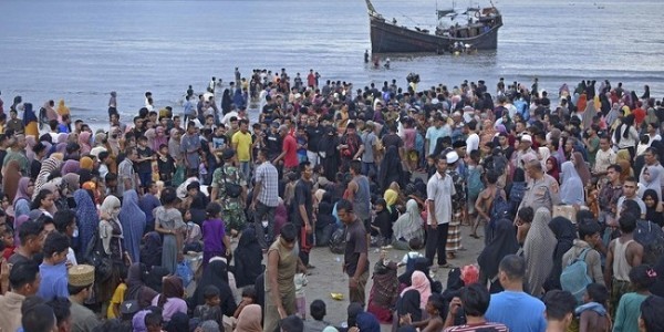 DPR Minta Perketat Pengawasan Pengungsi Rohingya di Indonesia