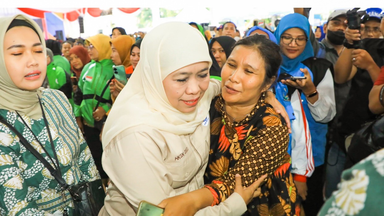 Peringatan Hari Ibu, Gubernur Khofifah Minta Bahagiakan dan Sejahterakan Ibu Indonesia