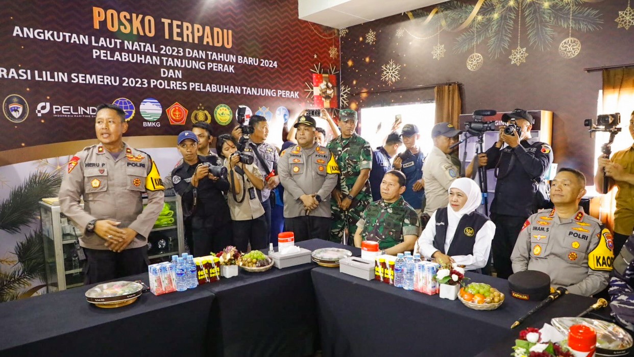Khofifah dan Forkopimda Cek Pelabuhan Tanjung Perak, Seluruh Pospam Siap Berikan Layanan Terbaik
