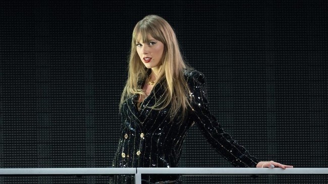 Taylor Swift Lampaui Elvis Presley untuk Pekan Terbanyak di Billboard