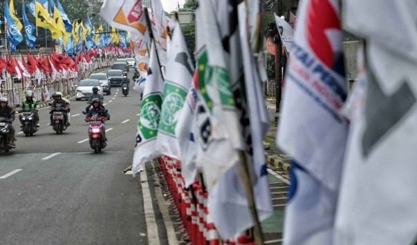 Bendera Parpol Dipasang di Stick Cone, Bawaslu DKI: Harusnya Parpol Beri Pendidikan Politik yang Benar 