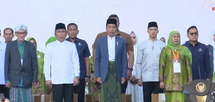 Jokowi Tepis Isu 15 Menteri Mundur dari Kabinet 