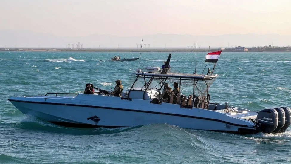 Pasukan Yaman Serang Kapal Tanker Inggris Hingga Terbakar di Teluk Aden