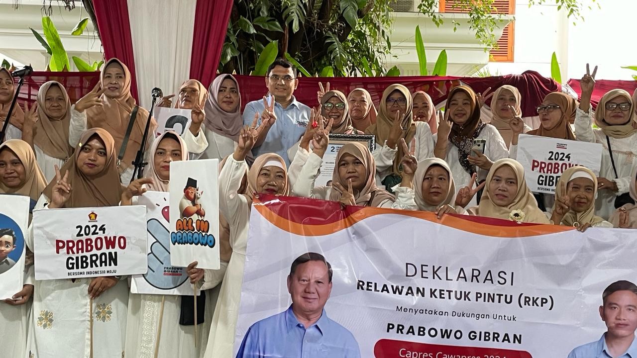 TKN Minta Relawan Ketuk Pintu Ajak Masyarakat Datang ke TPS Pilih Prabowo-Gibran