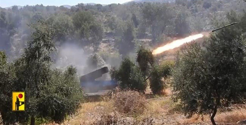 Wow...Hizbullah Bombardir Pangkalan Militer Israel Khirbet Ma'ar