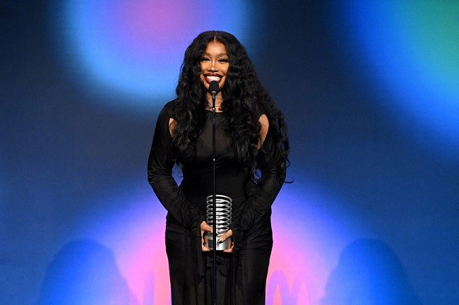 SZA Bakal Tampil di Grammy Awards 2024