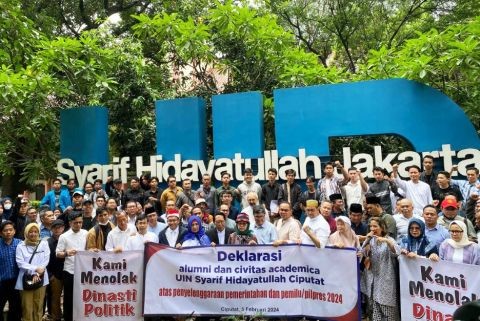 Alumni dan Civitas UIN Jakarta Desak Jokowi Bersikap Netral