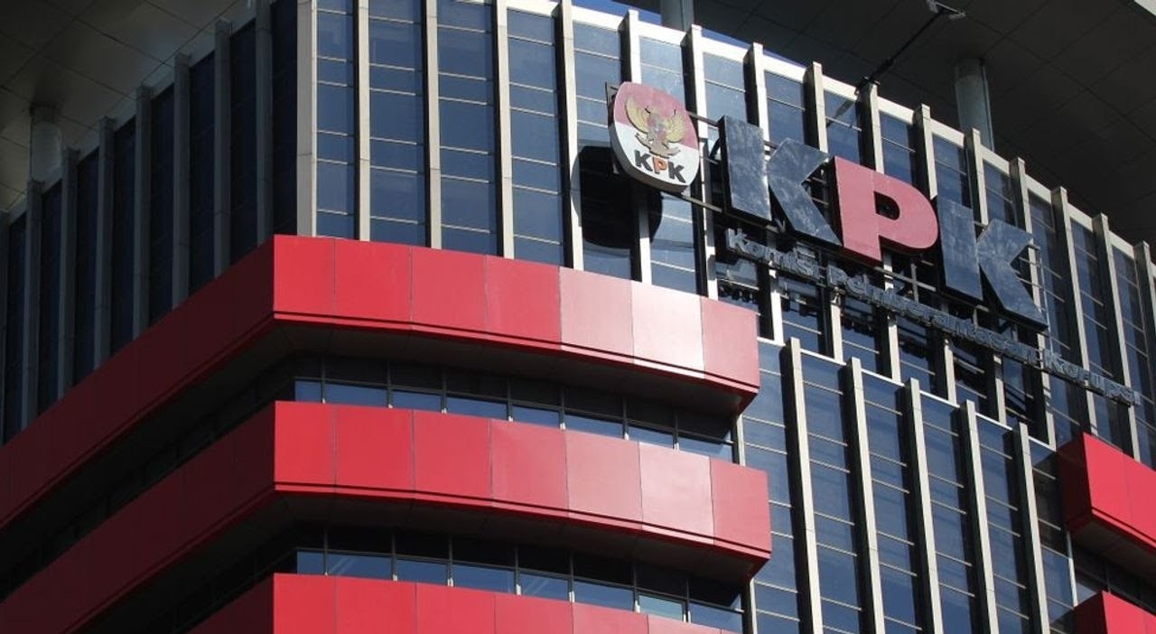 KPK Periksa Anak Gubernur Maluku Utara Abdul Ghani Kasuba