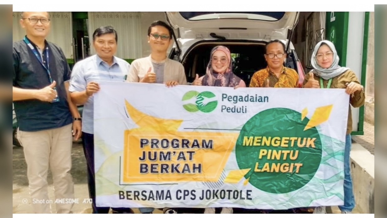 Program Jum'at Berkah Pegadaian Kanwil XII, Bagikan Ribuan Makanan Siap Saji kepada Masyarakat