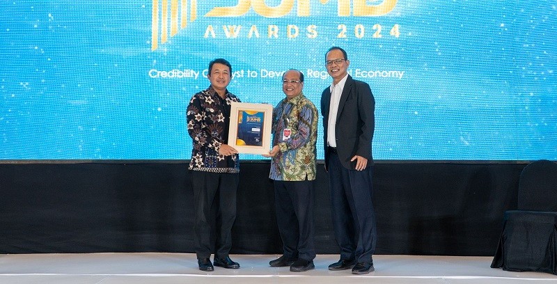 Bank DKI Raih Penghargaan Top BUMD Award 2024 dari Warta Ekonomi 