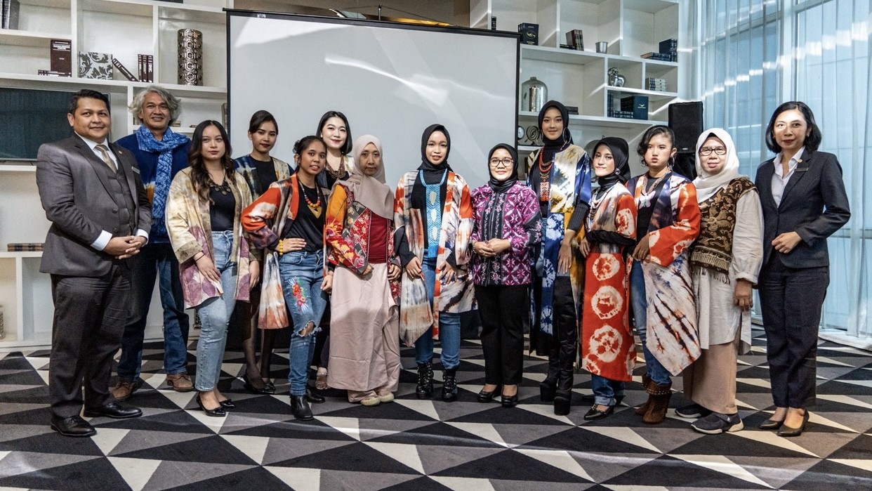 Hotel Ciputra World Surabaya Tampilkan Hasil Karya Anak Disabilitas di Hari Perempuan Internasional