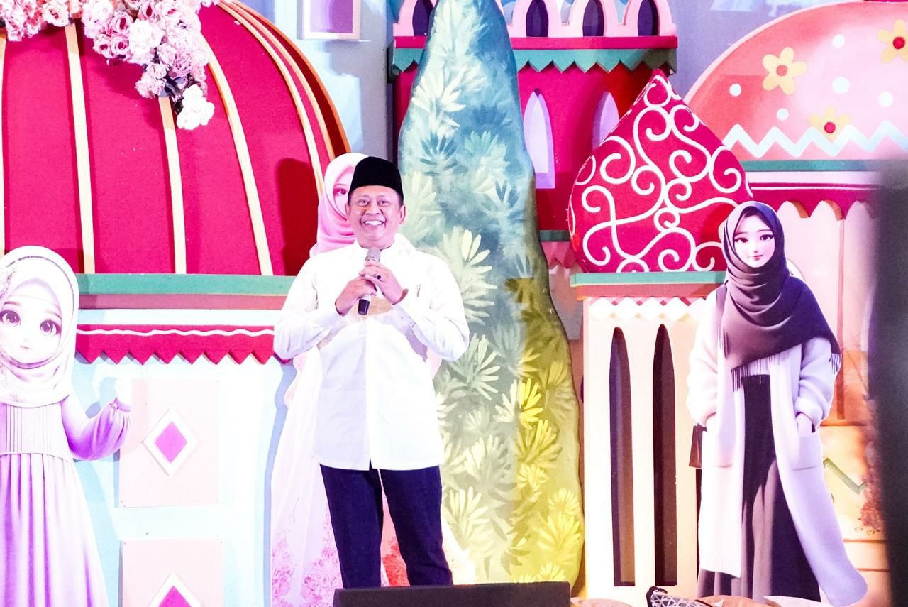 Buka Puasa Bareng Anak Yatim, Bamsoet Apresiasi 'Jakarta With Love' (JWL) Santuni 500 Anak Yatim