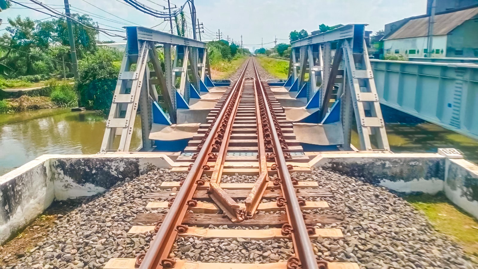 Pasca Gempa 6,0 Magnitudo, Jalur Kereta Api di Daop 8 Surabaya Dipastikan Aman