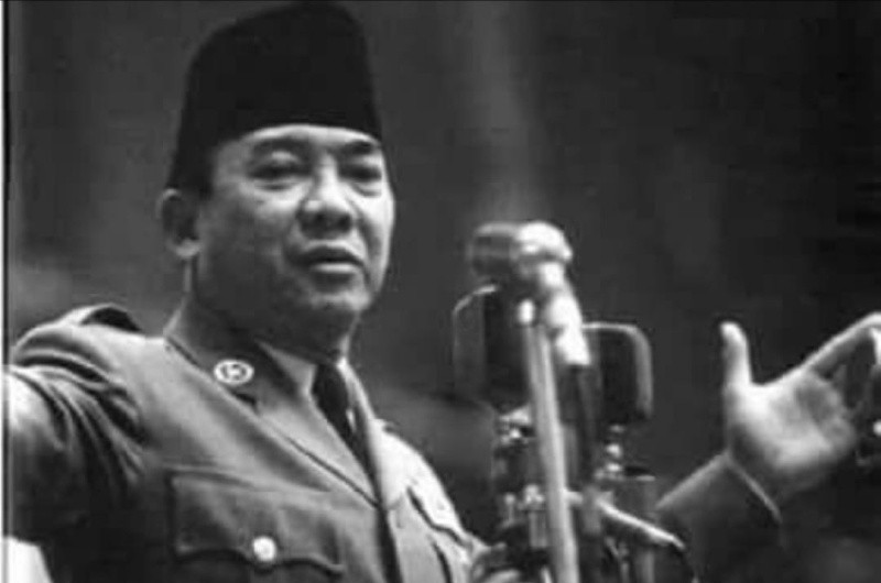 Latar Belakang Mengapa Konstitusi Lama Sebelum? Amandemen Mensyaratkan Presiden dan Wakil Presiden Harus Orang Indonesia Asli.