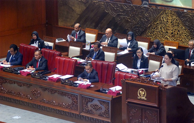 Tutup Masa Sidang DPR, Puan Singgung Mahalnya Bahan Pokok Hingga Sengketa Pemilu