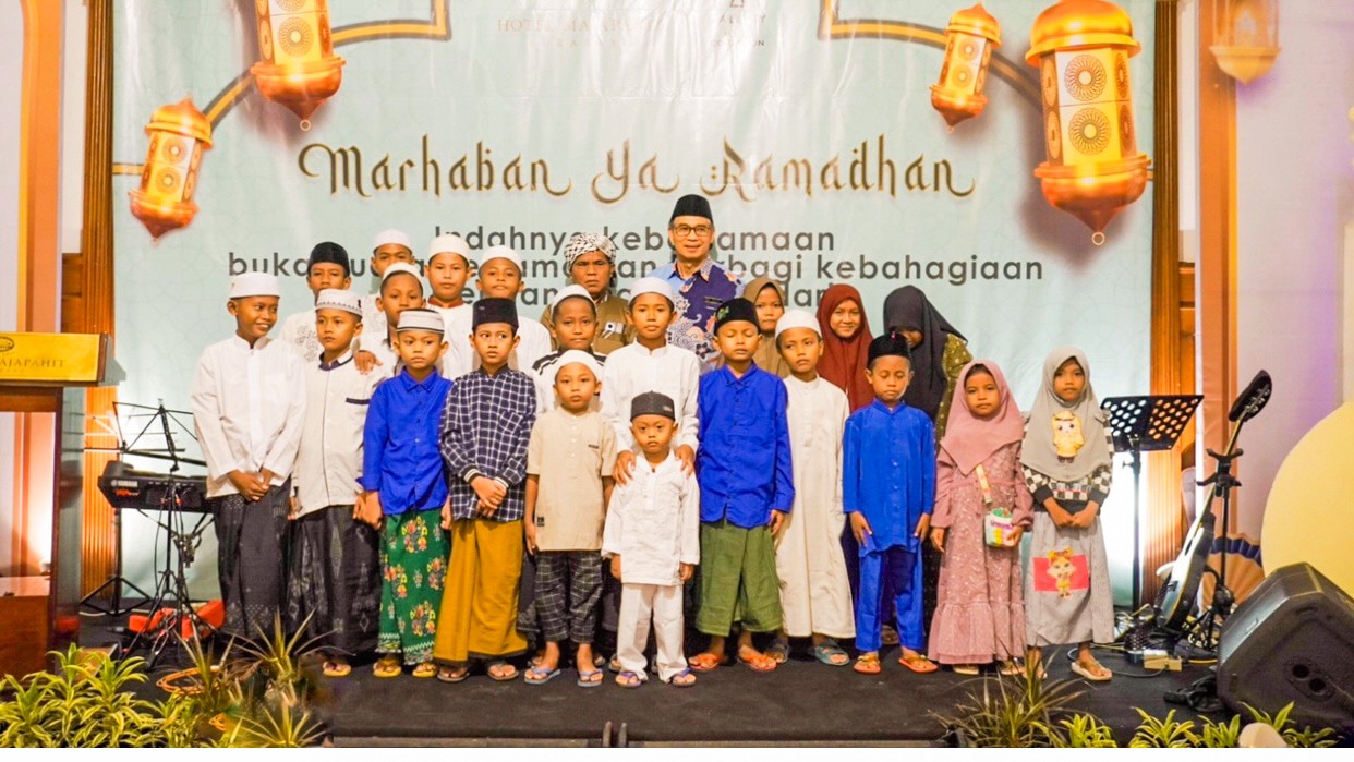 Indahnya Kebersamaan, Hotel Majapahit Surabaya MGallery Santuni Yayasan Darul Rahim