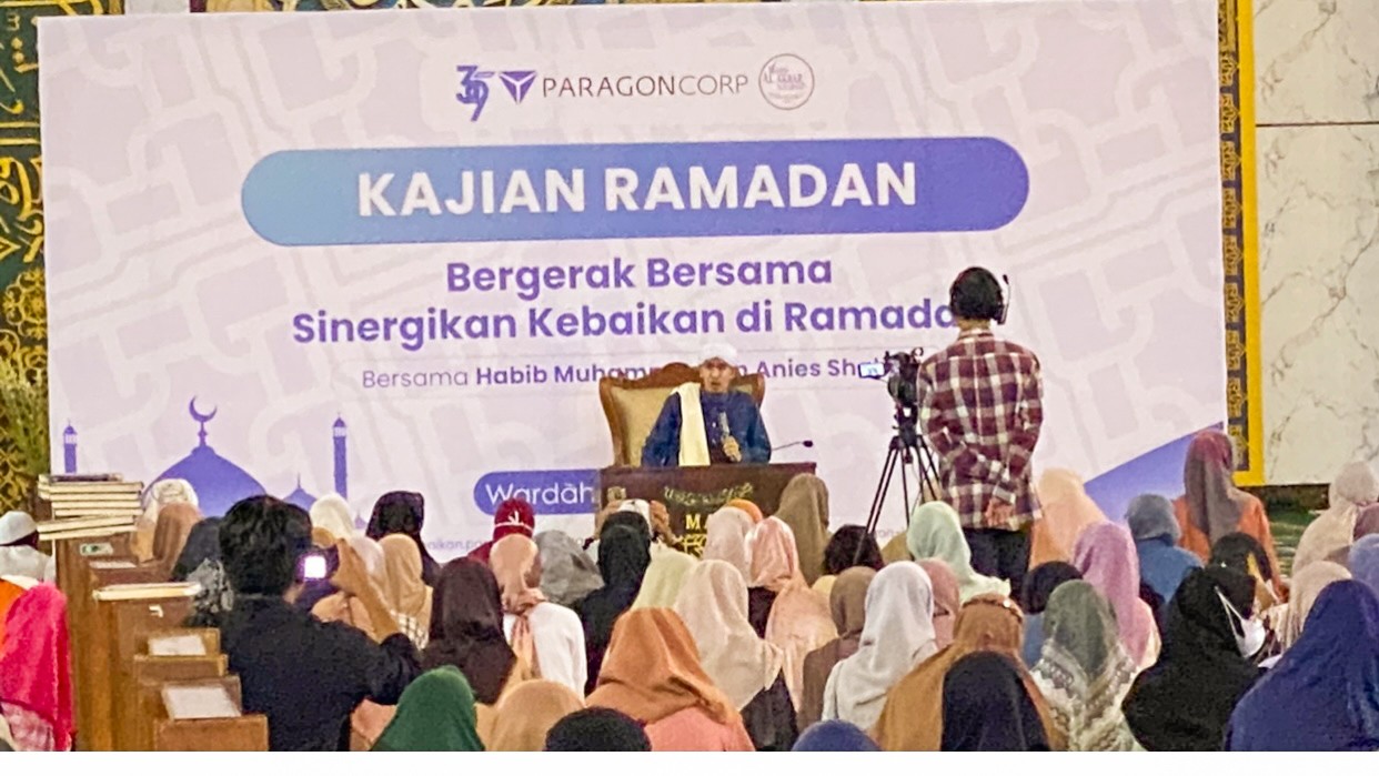 ParagonCorp Gelar Kajian ‘Teruskan Langkah Baikmu’ di Masjid Al-Akbar Surabaya