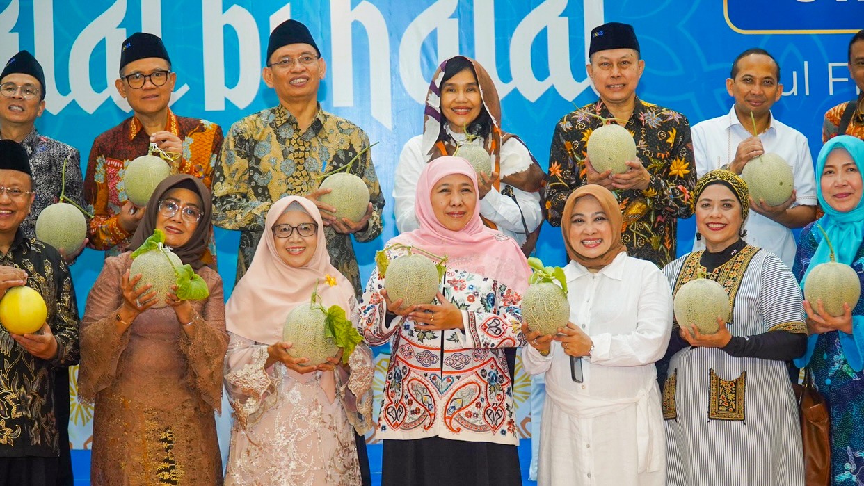 Halal Bihalal Bersama Keluarga Besar Unair, Khofifah: Menguatkan Sinergi Civitas Akademika dengan Alumni