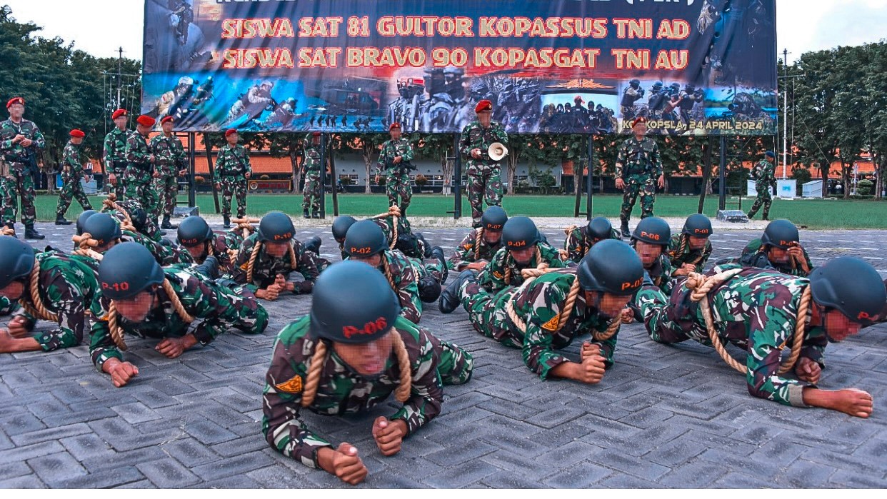 Latih Pasukan Khusus TNI AD dan TNI AU, Dankodikopsla Buka Kursus Peperangan Laut Khusus