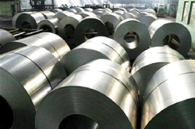 Perusahaan China Produksi Baja Ilegal, DPR: Cabut Izinnya 