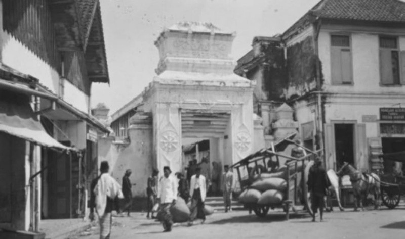 "Mengapa Sunan Ampel Mampu Membangun Peradapan Islam di Sebuah Kerajaan yang Bercorak Hindu Jaman Majapahit? "