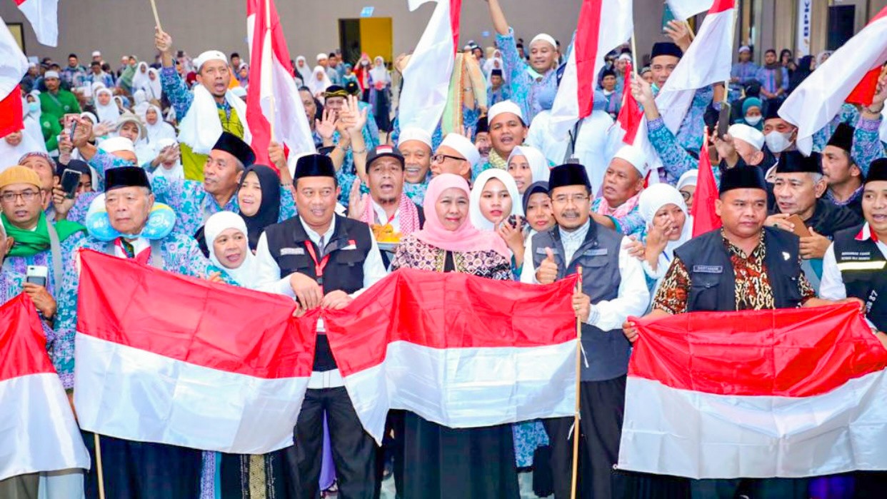 Jatim Sumbang Kloter Jemaah Haji Terbanyak, Khofifah: Embarkasi Surabaya Dapat Layanan Fast Track