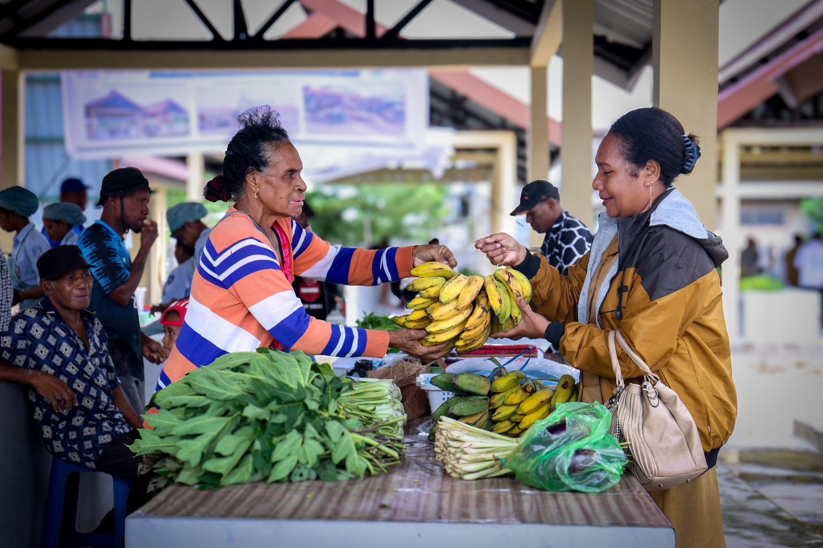 Menkop Harap Pasar Rakyat Biak Tak Kalah dengan Pasar Modern