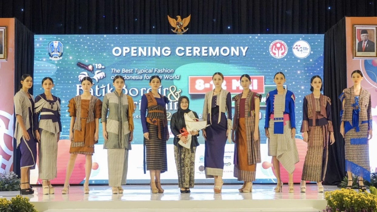 Batik Fair 2024, Pj Ketua Dekranasda Jatim Isye Harap Tingkatkan Kesadaran Gen Z terhadap Batik