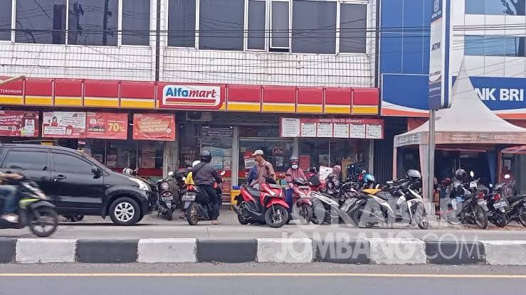 Dalam Dua Hari, Dishub DKI Berhasil Tertibkan 127 Jukir Liar Minimarket