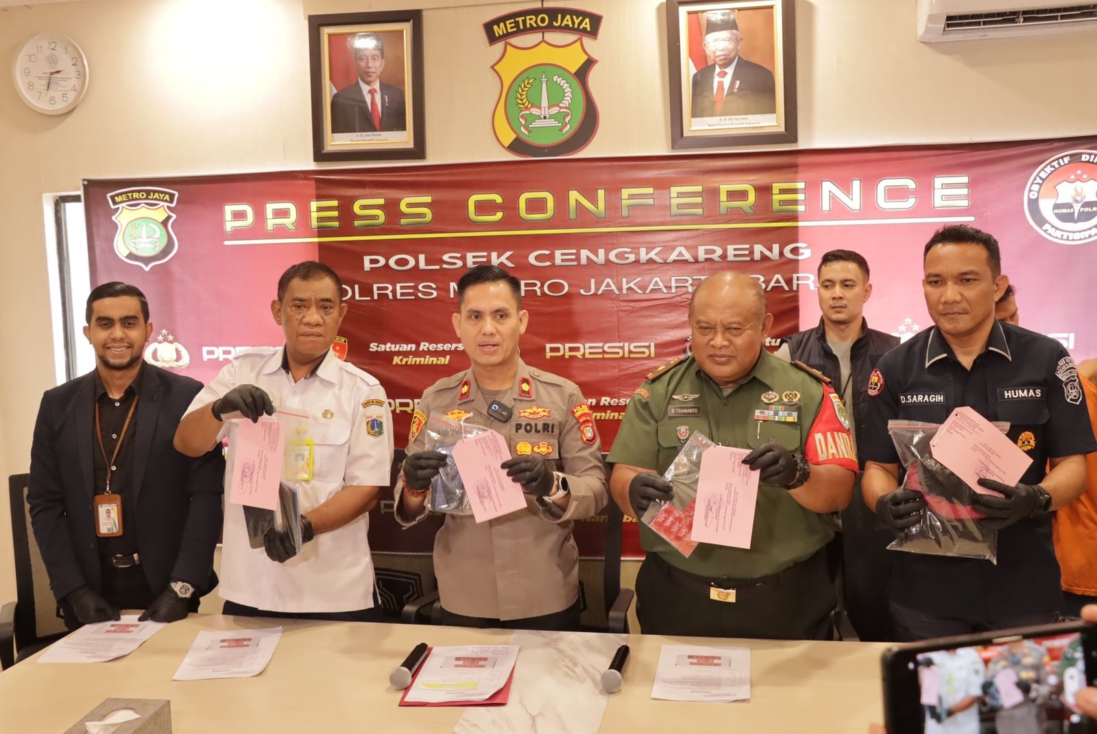 Polisi Tangkap Dua Pelaku Eksploitasi Anak Bermodus Open BO di Cengkareng 