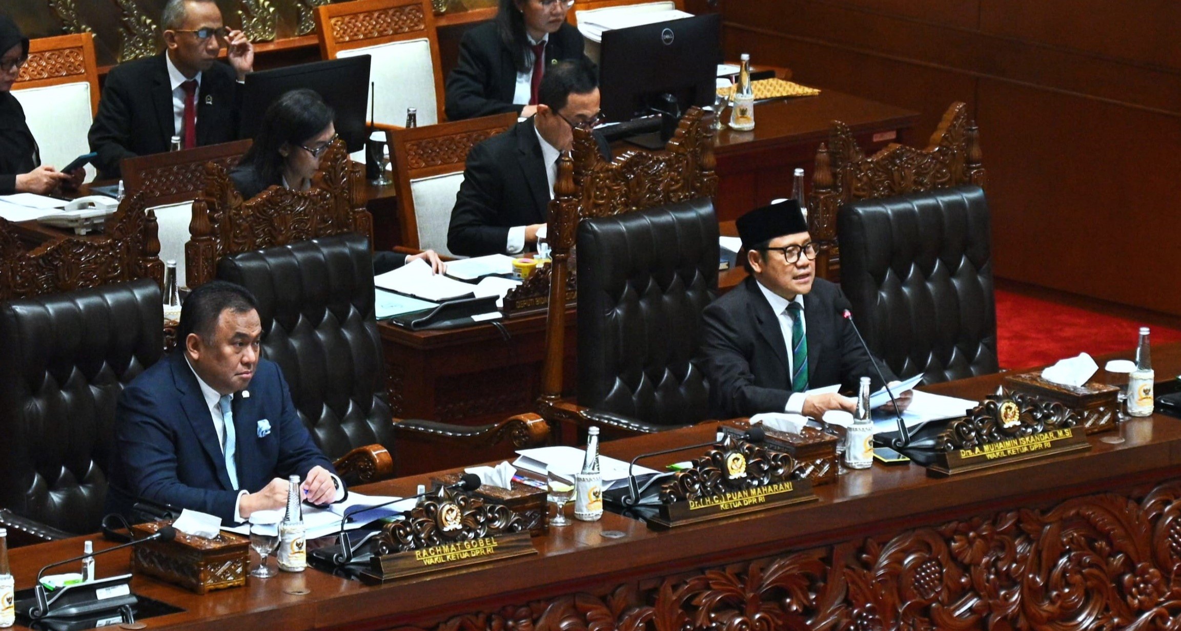 Rapat Paripurna DPR Sahkan Pembentukan Pansus Hak Angket Penyelenggaraan Haji