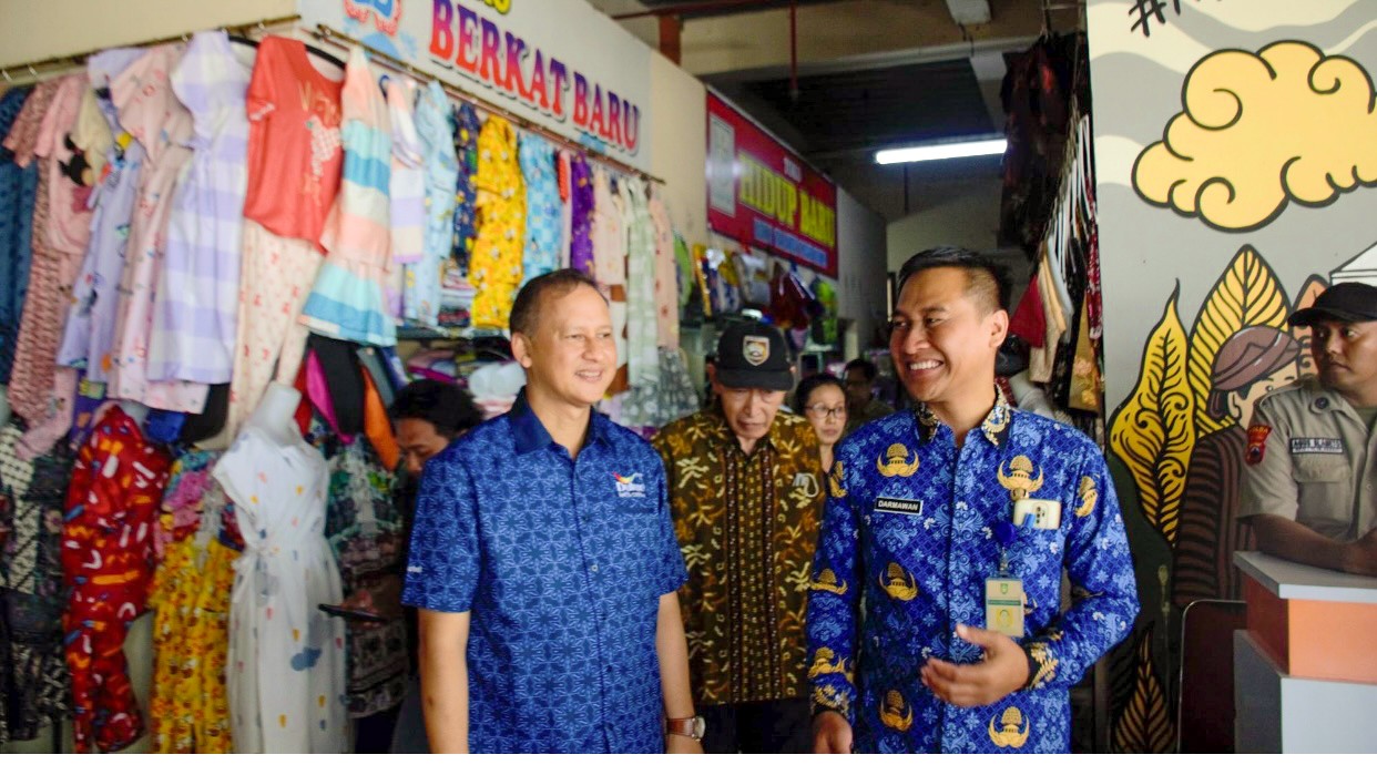 Perkuat Eksistensi Ikon Wisata, Pemkot Solo dan AkzoNobel Perindah Bangunan Pasar Klewer