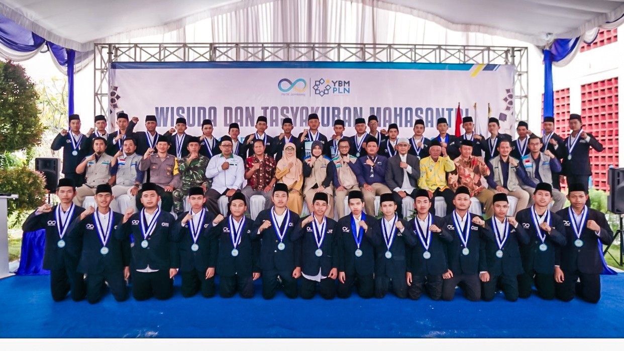 PLN Wisuda Mahasantri Pesantren Teknologi Informatika dan Komunikasi II Jombang