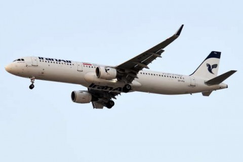 Siap Serang Israel, Iran Keluarkan Larangan Pilot Terbang di Wilayah Udaranya