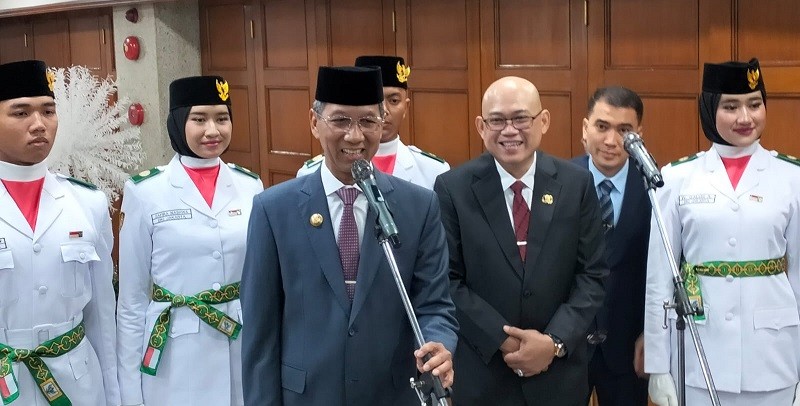 Heru Budi Kukuhkan 42 Paskibraka Provinsi DKI Jakarta 