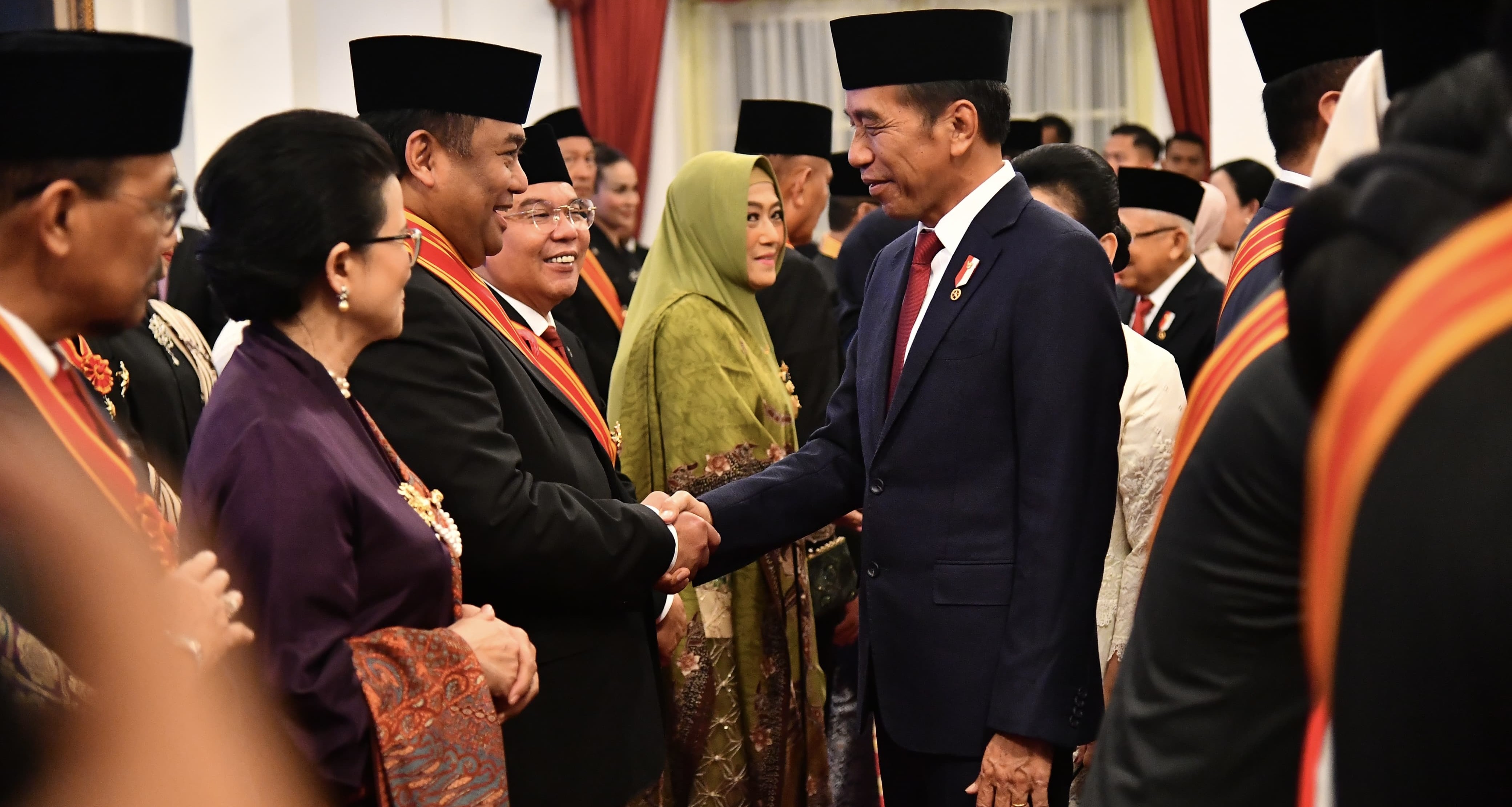 Terima Anugerah Bintang Mahaputra Adipradana, Rachmat Gobel: Ini Persembahan untuk Masyarakat