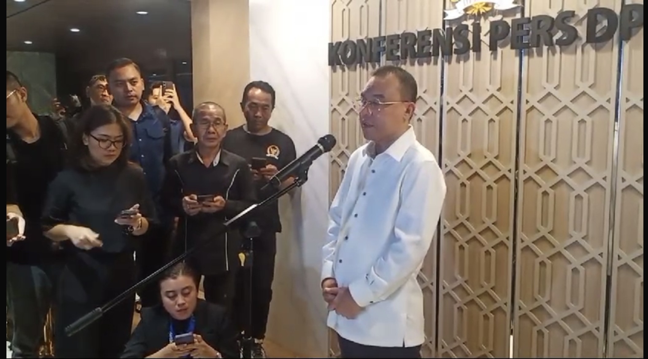 Revisi UU Pilkada Batal Dilaksanakan, DPR Tegaskan Taati Putrusan MK