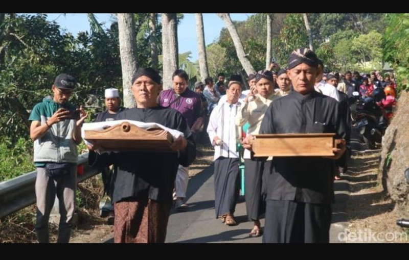 Hukum Sebab Akibat dan Adanya Reaksi Karena Adanya Aksi Dalam  Kasus Keturunan Ba'alawi Menyangkut Penelitian Nazab