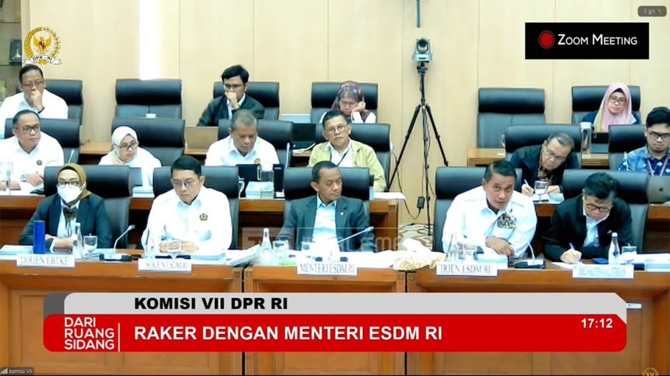 DPR Tantang Bahlil Bongkar Masalah Tambang Ilegal di Rapat Terbuka