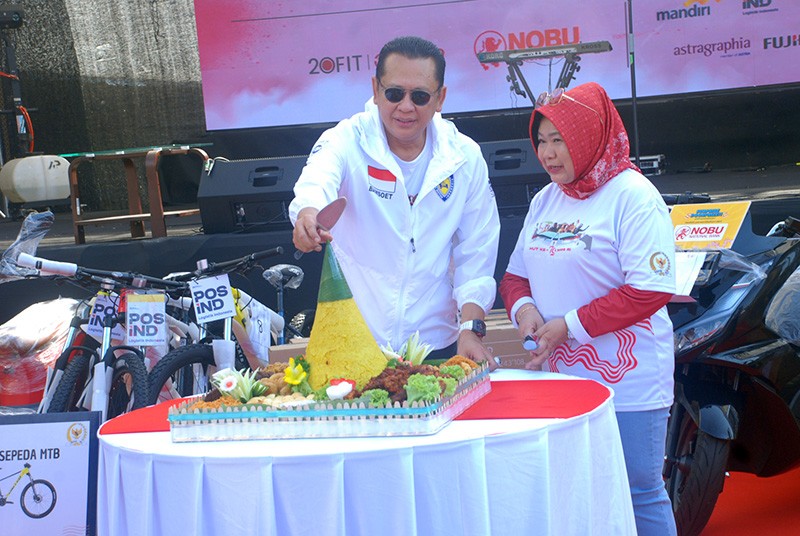Peringati Hari Konstitusi dan Peringatan HUT MPR RI ke 79