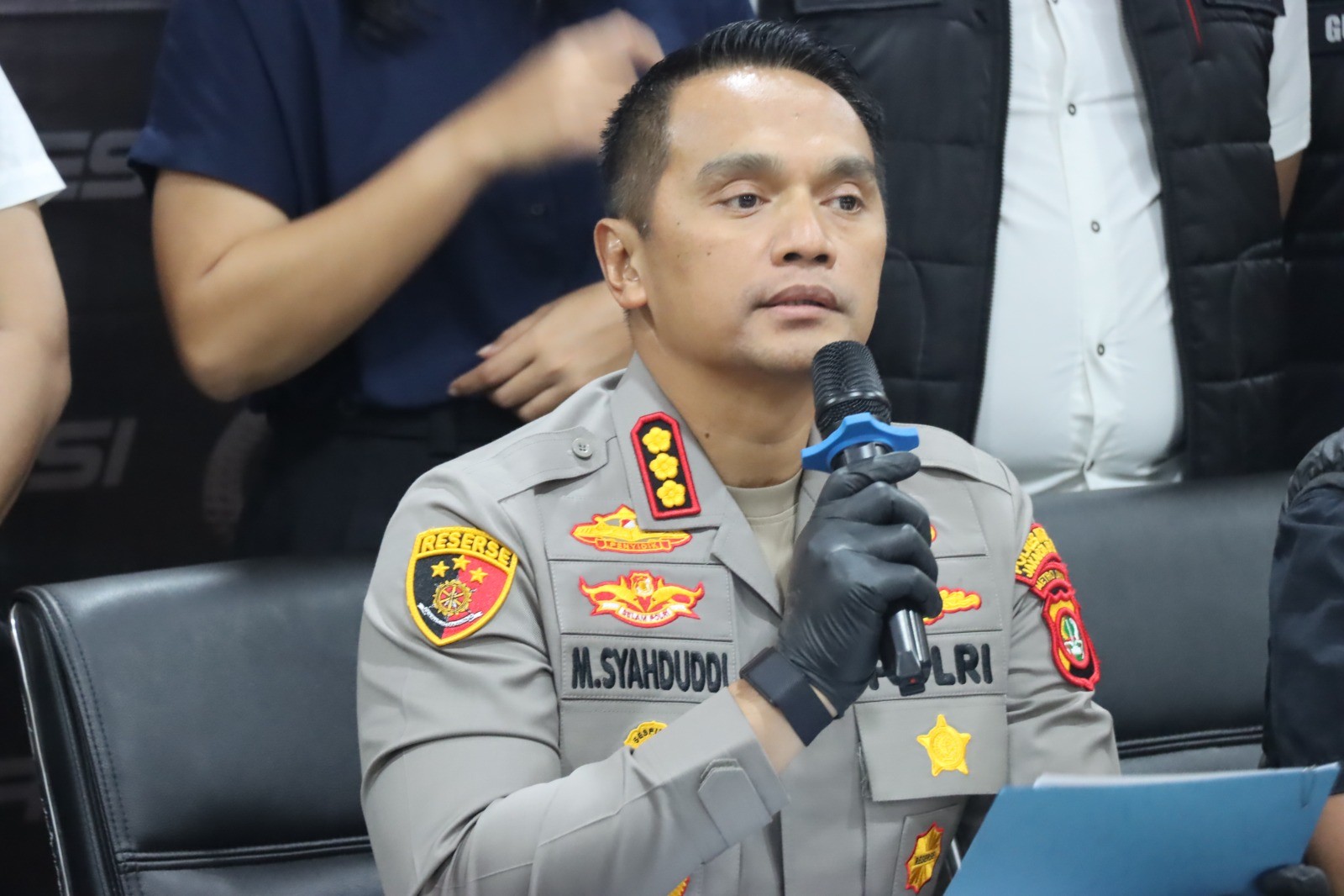 Polisi Tangkap 10 Anggota Ormas Pelaku Pengeroyokan Tukang Buah di Kembangan 
