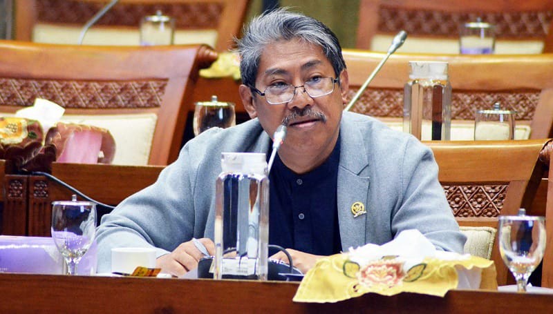Anggota DPR Tolak Pasal ‘Power Wheeling’ dalam RUU EBET