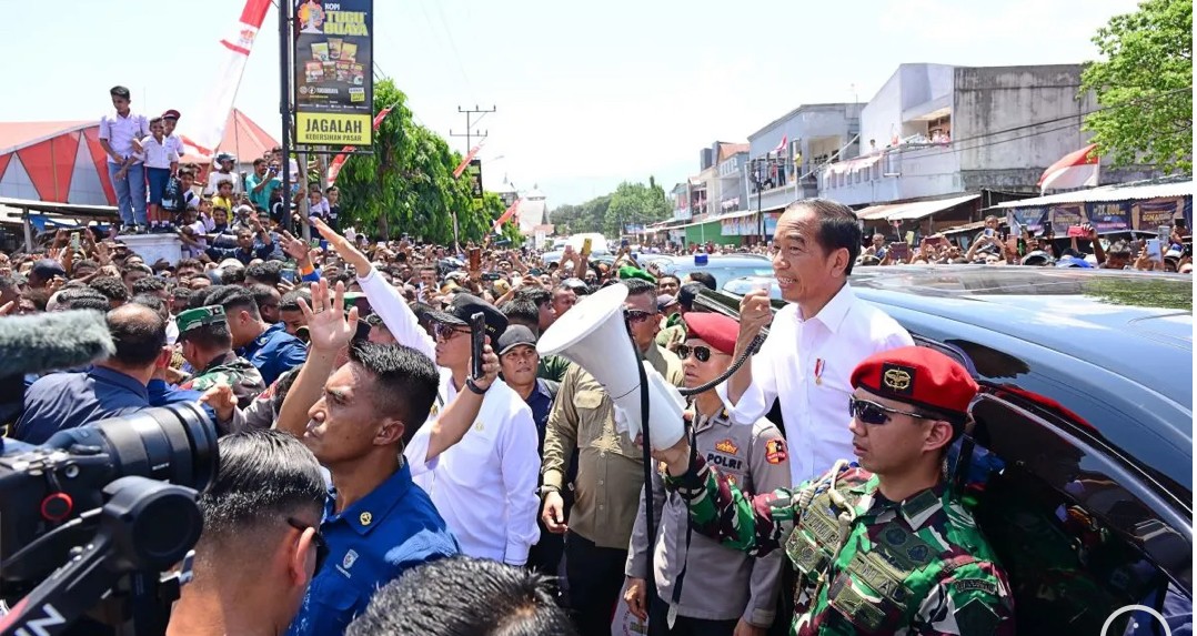 Di Kabupaten Alor,  Presiden Jokowi Kembali Sampaikan Permohonan Maaf ke Rakyat