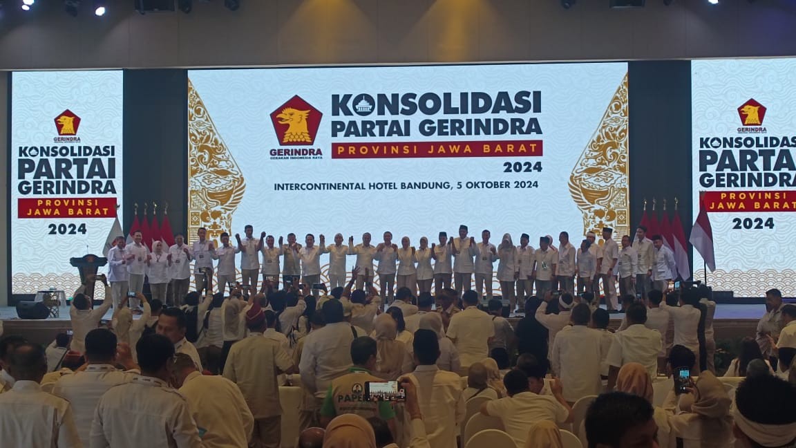 Sampaikan Pesan Prabowo, Iwan Bule Mengabsen Calon Kepala Daerah di Jabar yang Diusung Gerindra